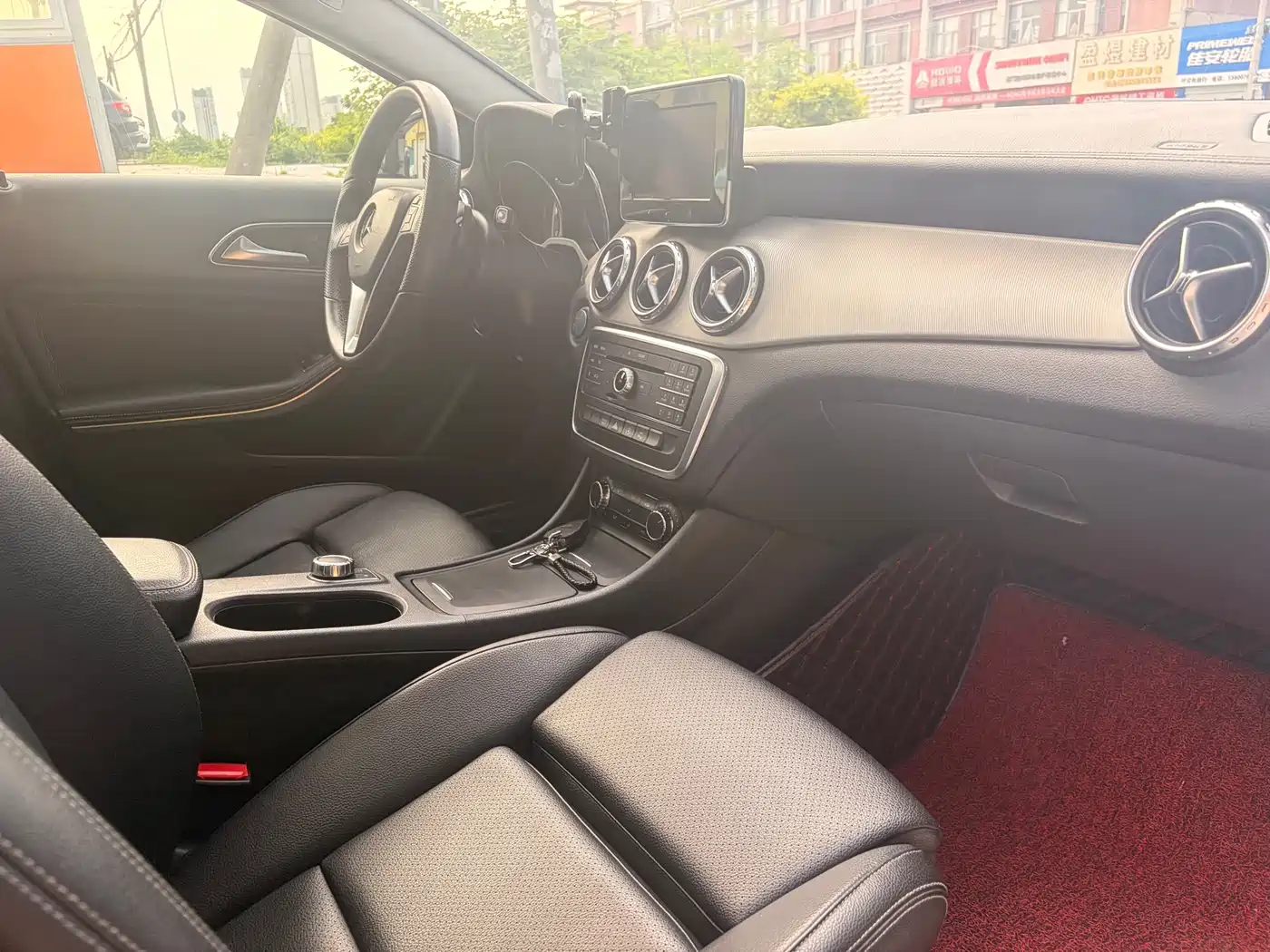 Mercedes-Benz GLA 2016 GLA 200 Fashion фото 12