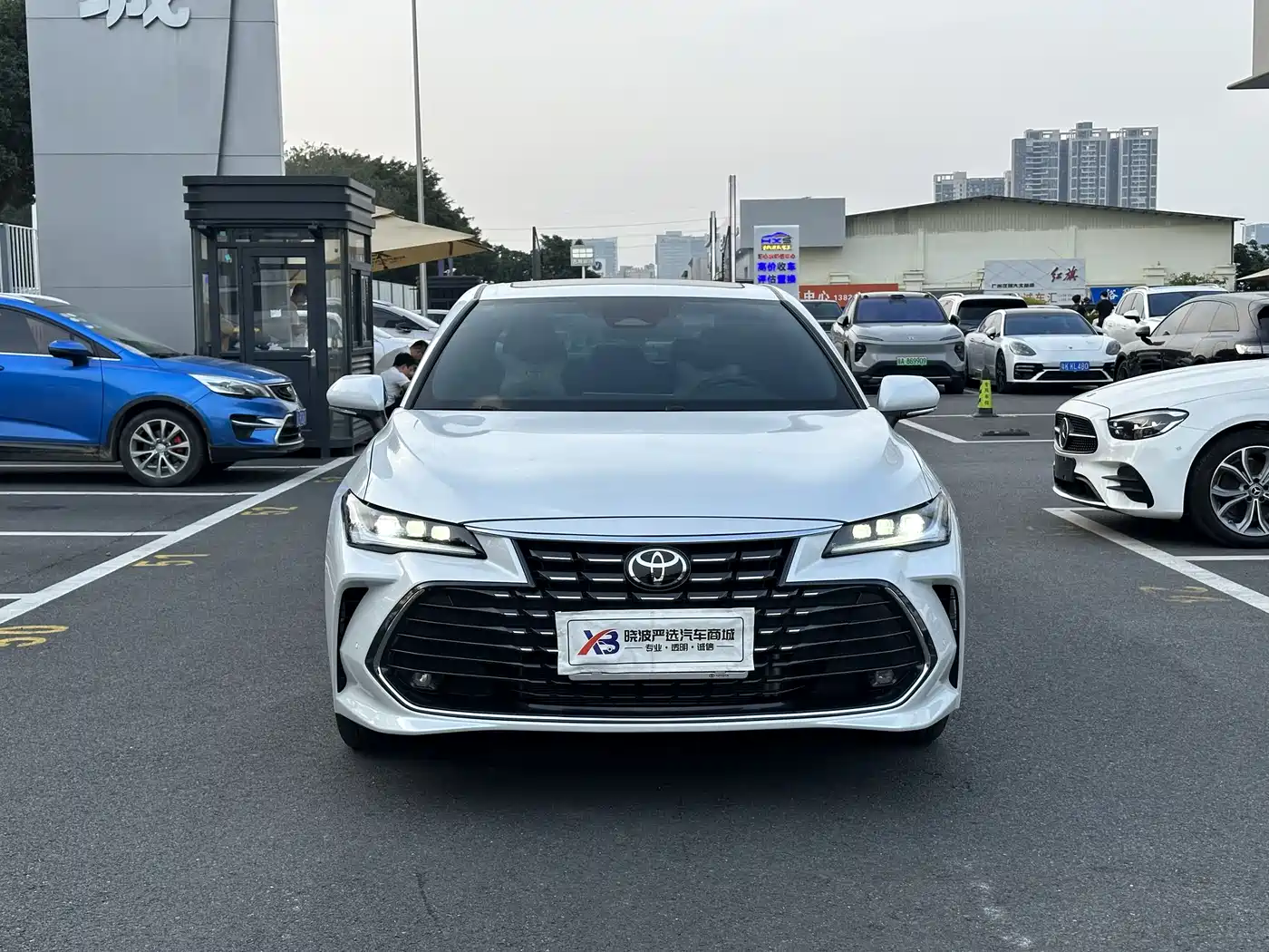 Toyota Avalon 2024 Model 2.0L Progressive Edition фото 2