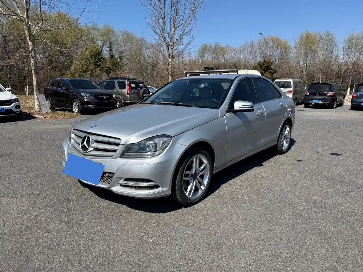 Mercedes-Benz C-Class 2013 C 260 Fashion Grand Edition фото 2