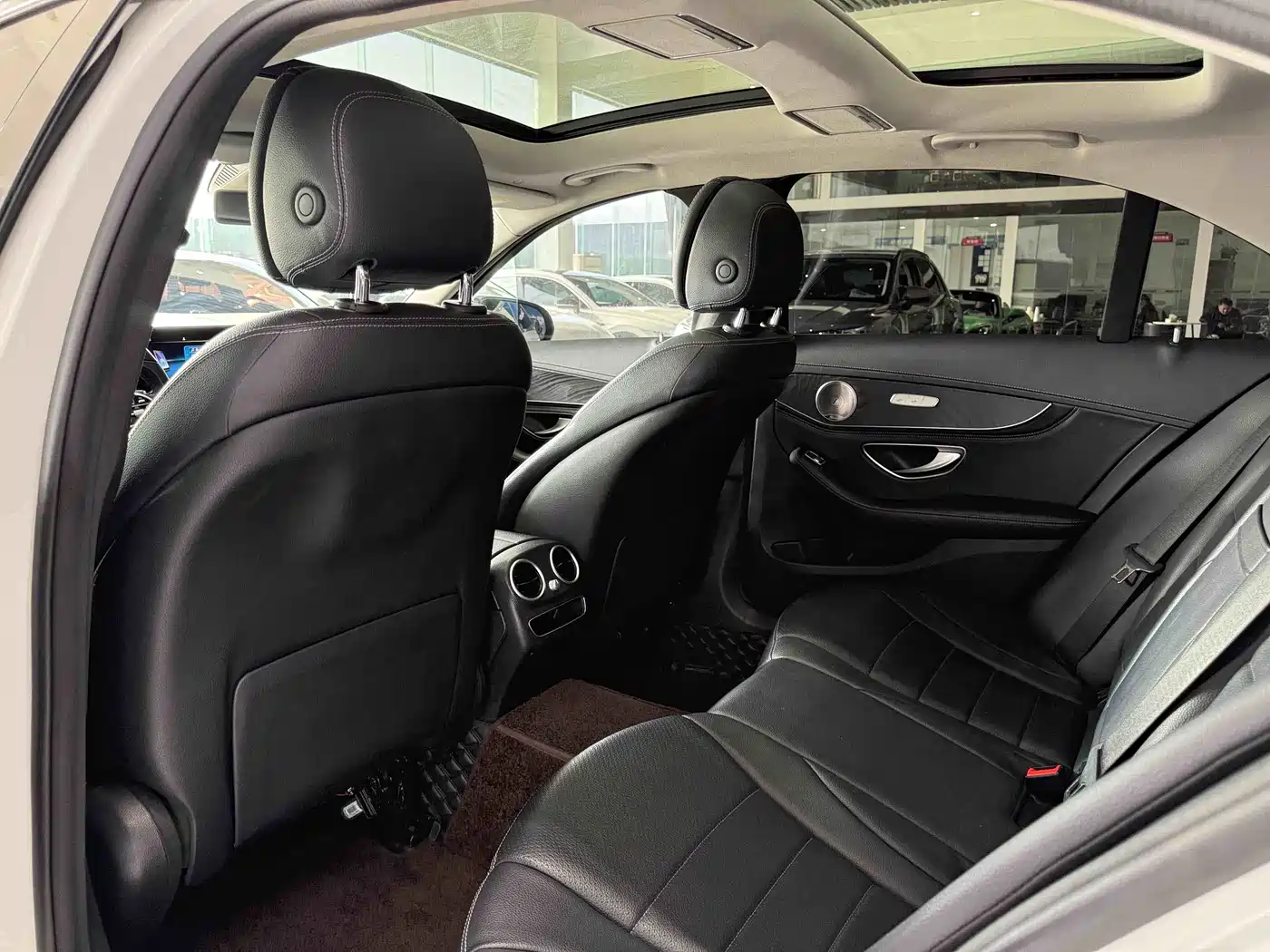Mercedes-Benz C-Class 2019 Facelift C 260 L Sport фото 12