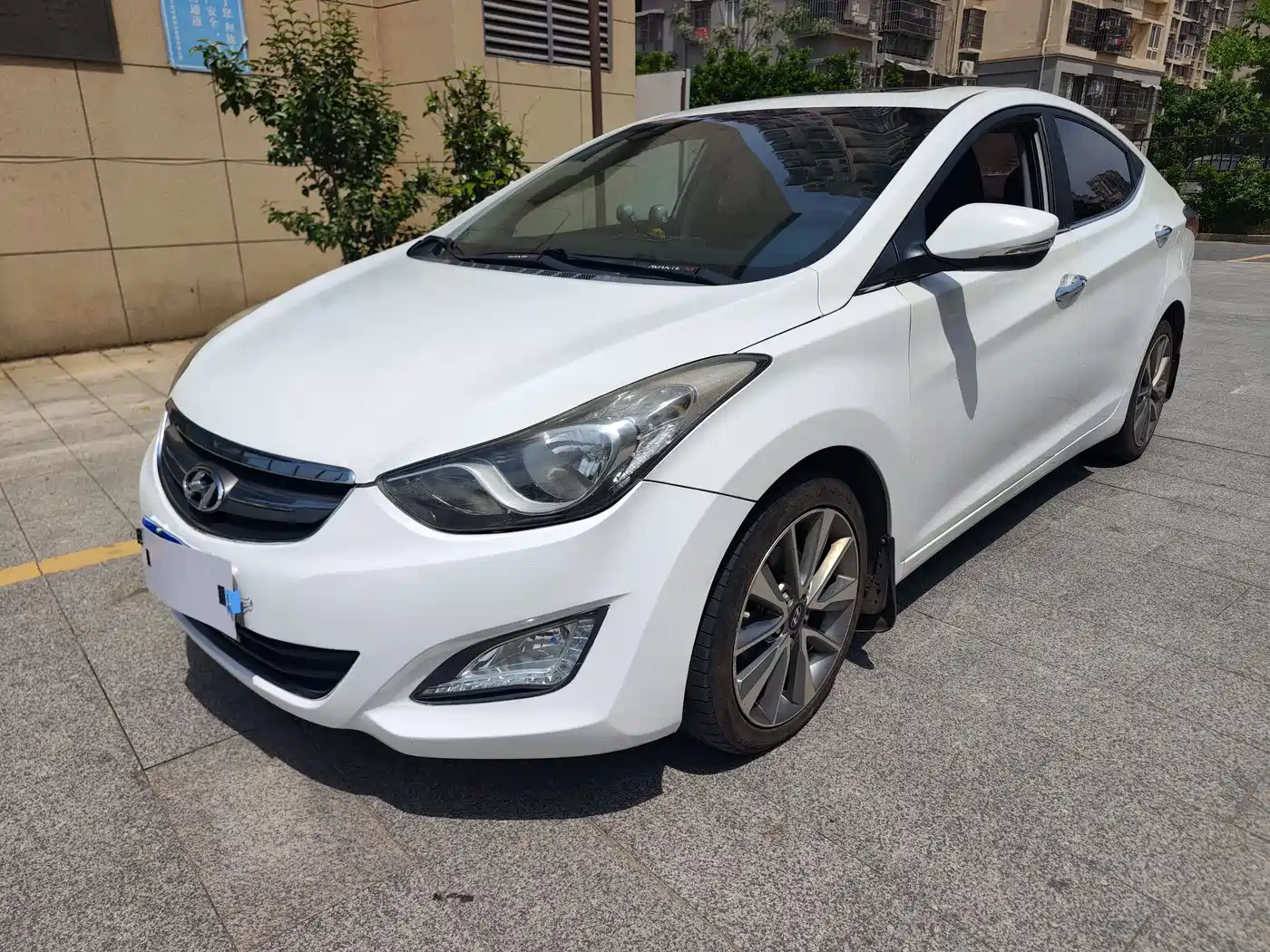 Hyundai Langdong 2015 1.6L Auto Premium