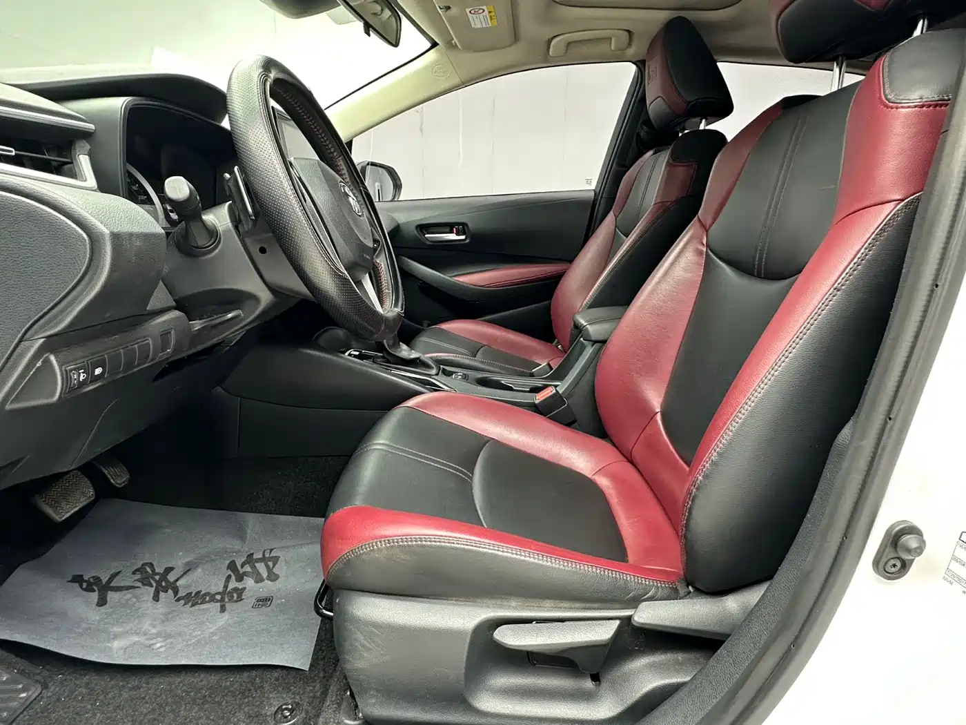 Toyota Corolla 2021 TNGA 1.5L CVT GR SPORT Edition фото 7