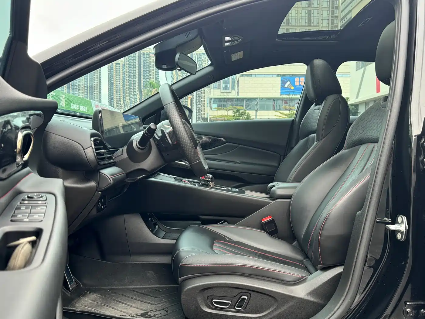 GAC Trumpchi Trumpchi Emkoo 2023 270T DCT J15 Edition фото 27