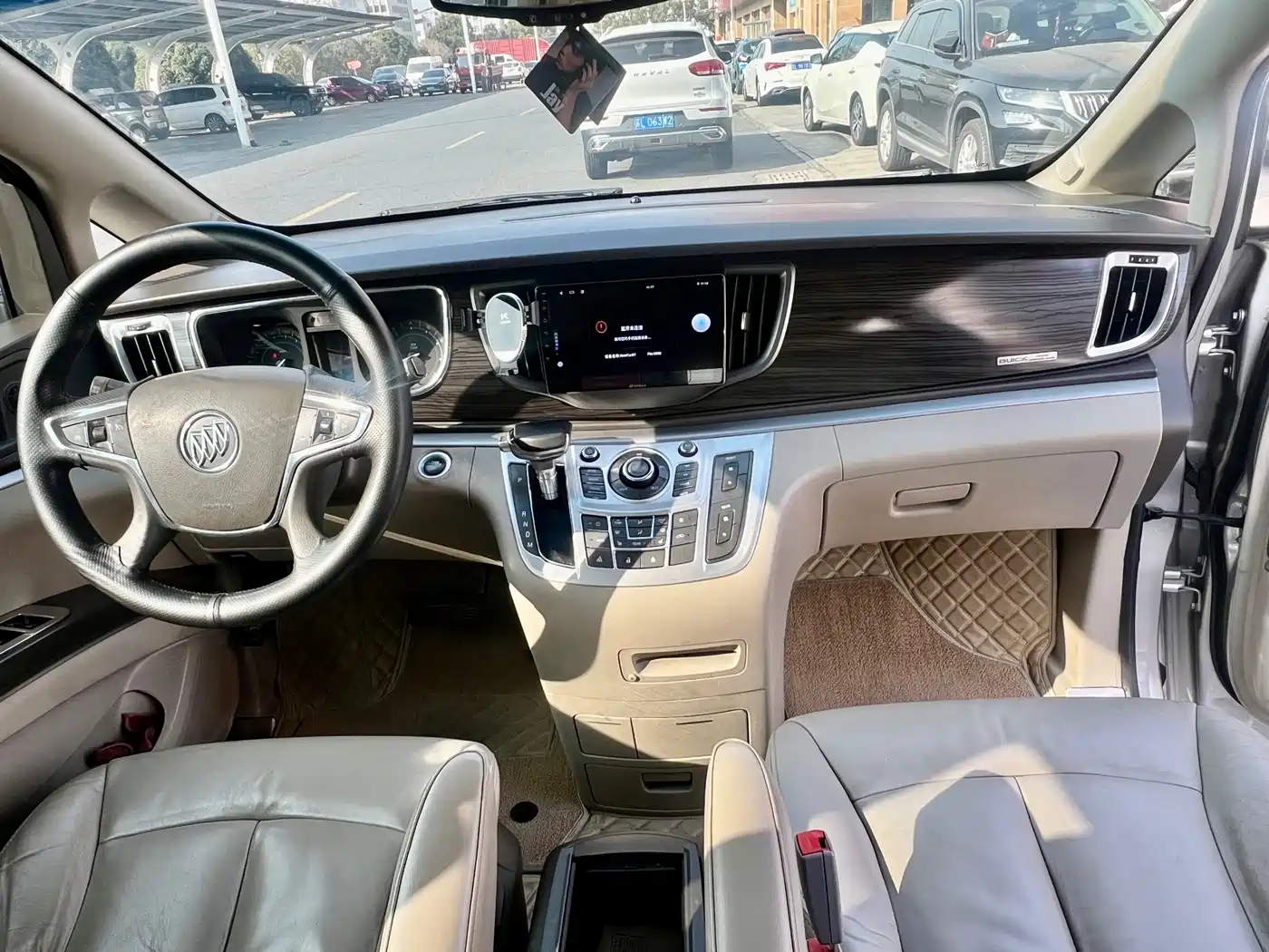 Buick GL8 2011 3.0L XT Luxury Business Flagship фото 3