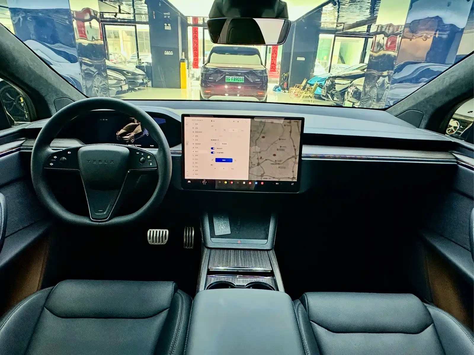 Фото 8 - Tesla Model X