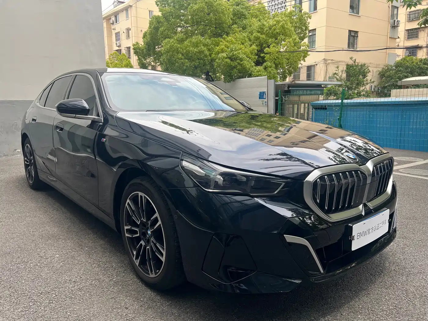 BMW 5 Series 2025 525Li M Sport Package фото 3