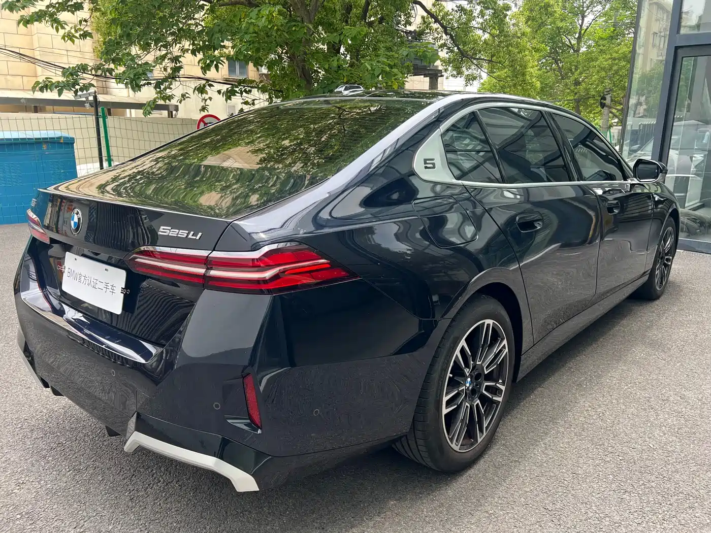 BMW 5 Series 2025 525Li M Sport Package фото 7