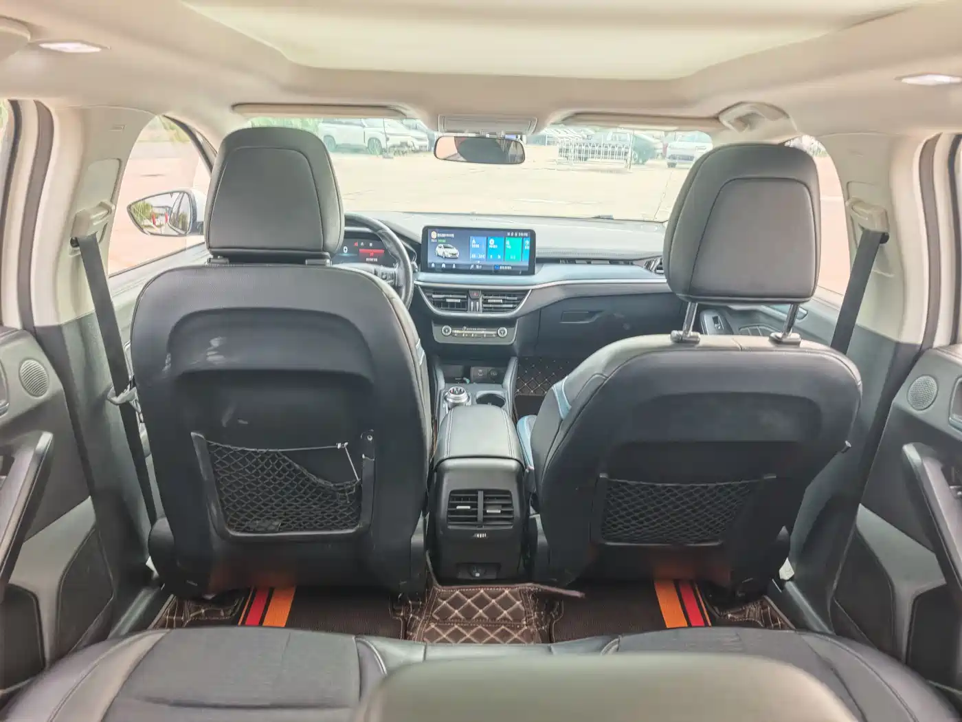 Фото 8 - Ford Focus