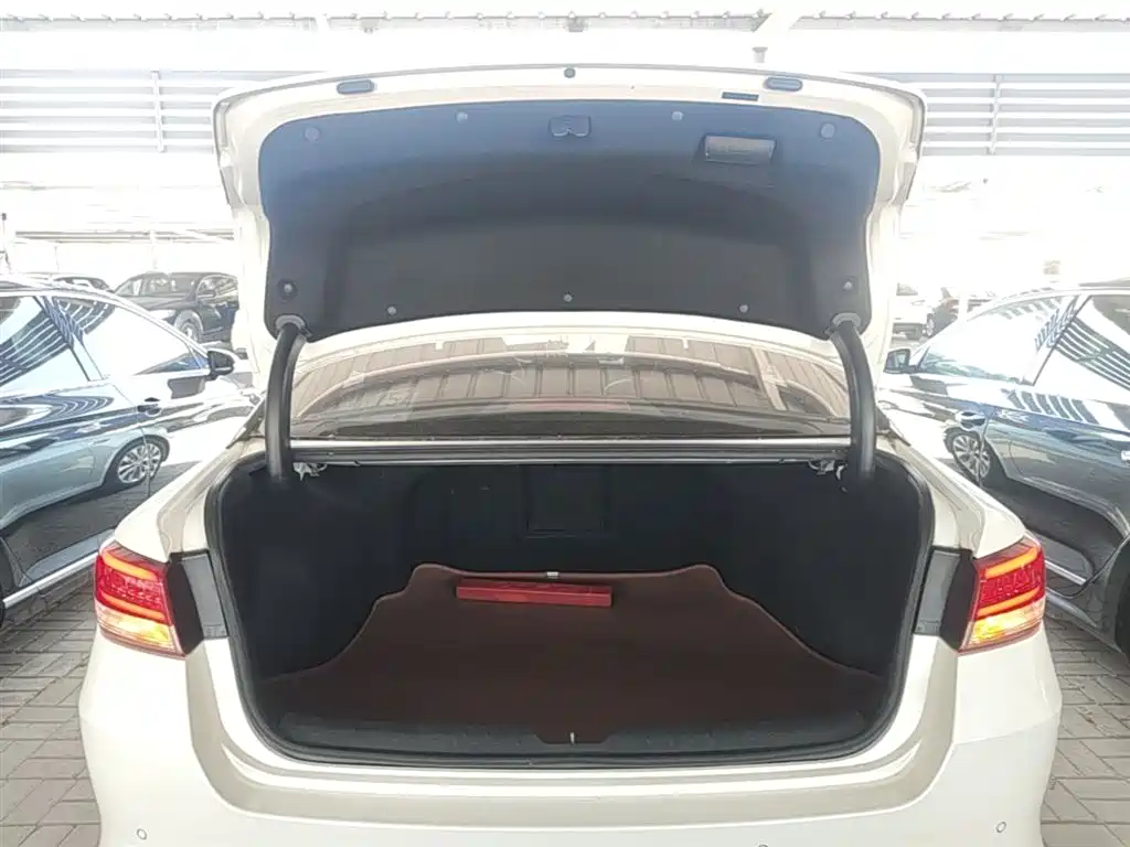 Kia K5 2016 1.6T Automatic LUX фото 19