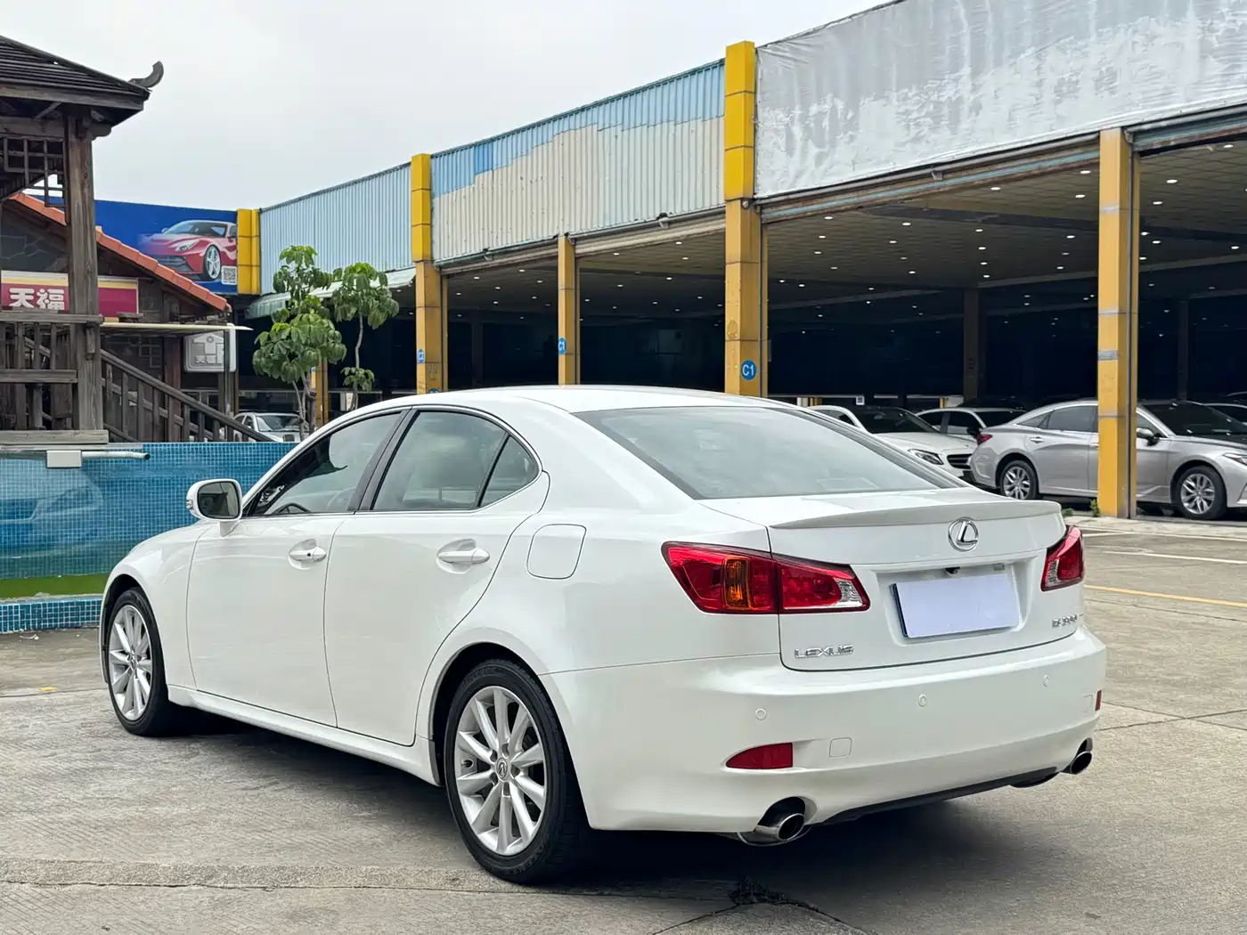 Lexus IS 2009 300 фото 13