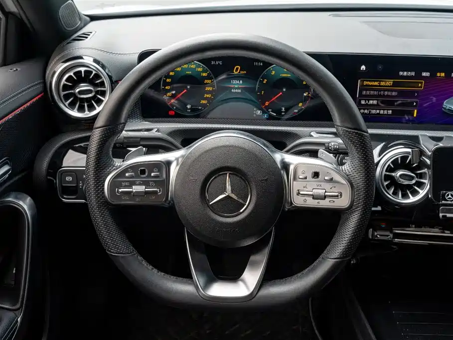 Mercedes-Benz A-Class 2021 A 200 L Sport Sedan Fashion Edition фото 19