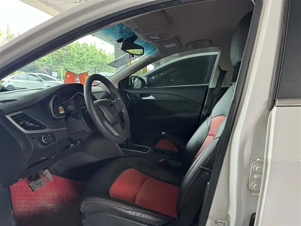 Chevrolet Cavalier 2016 Model 1.5L Automatic Delight Edition фото 4