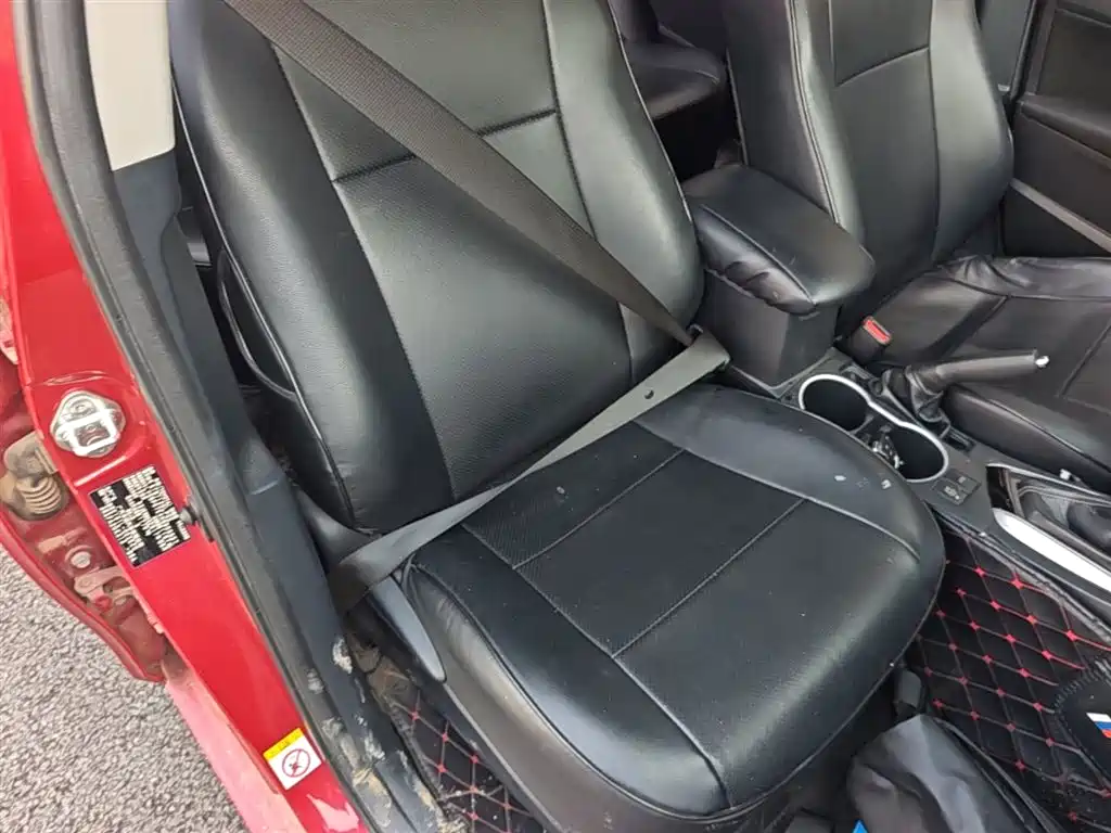 Toyota Levin 2017 Facelift 185T CVT Elite (China V) фото 25
