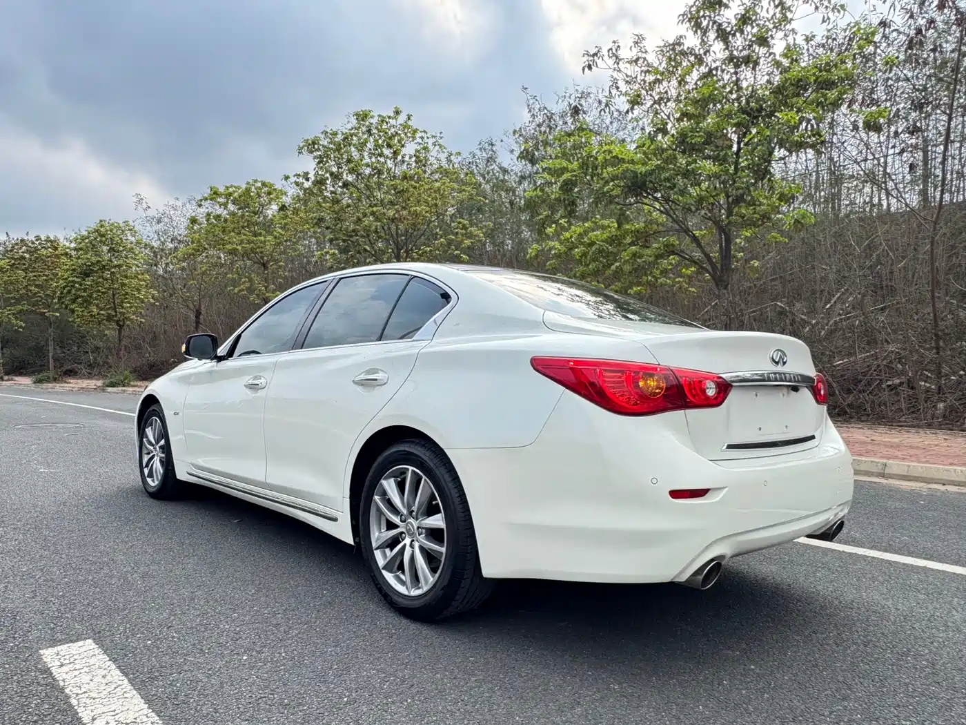 Infiniti Q50L 2017 2016 Model 2.0T Joy Edition