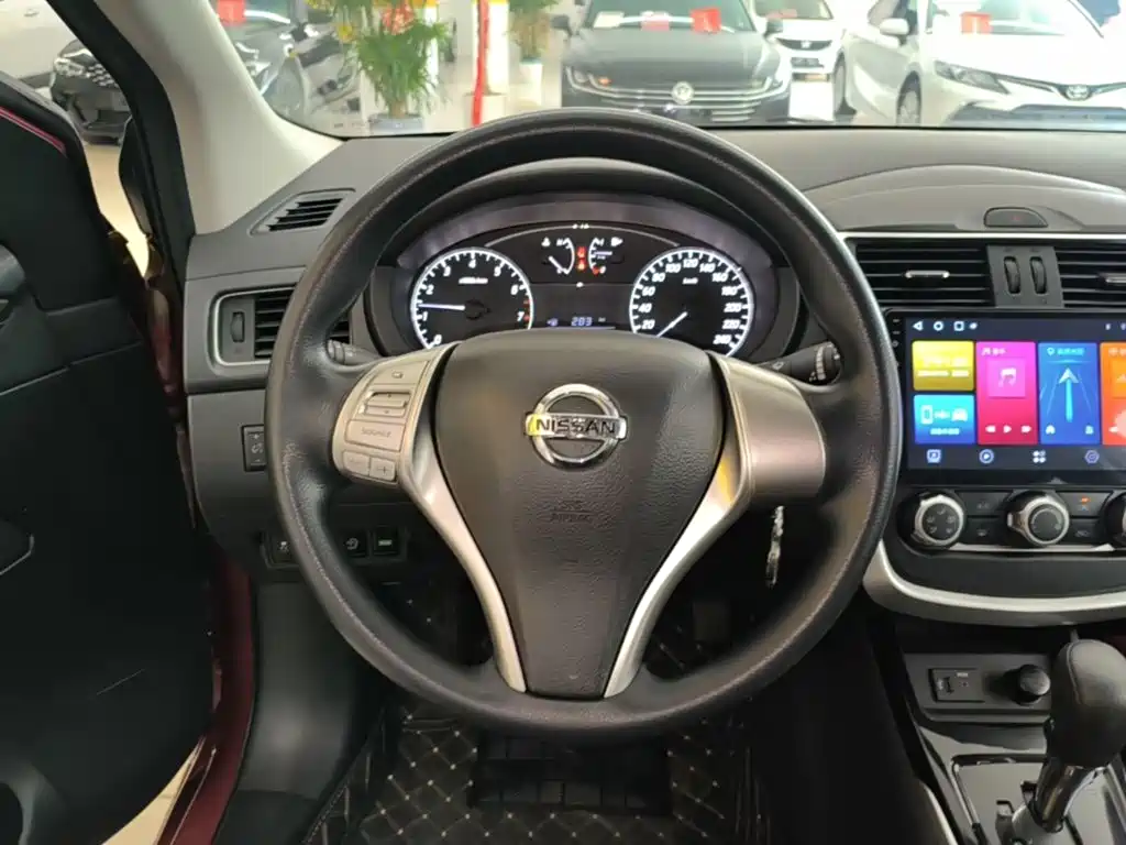 Nissan Tiida 2022 2021 1.6L CVT Cool Edition