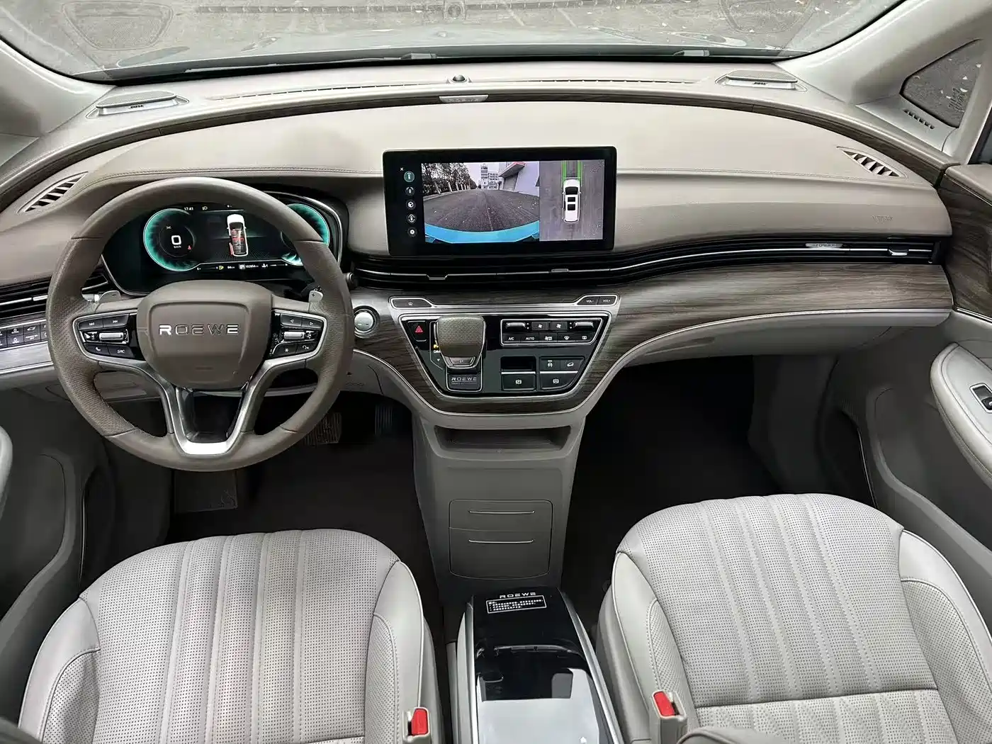Roewe iMAX8 2025 2023 400TGI Luxury Edition