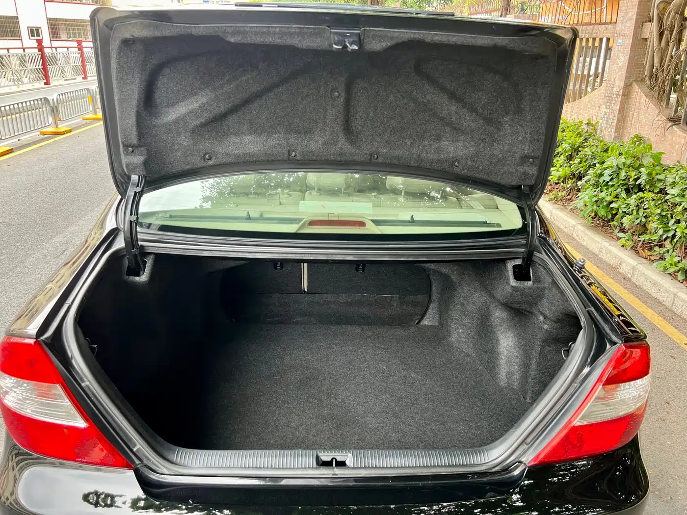 Toyota Camry (Overseas) 2005 2.4 Luxury Edition фото 15