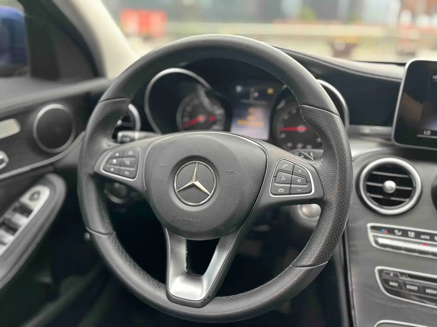 Mercedes-Benz C-Class 2017 Facelift C 200 L Sport Edition фото 10