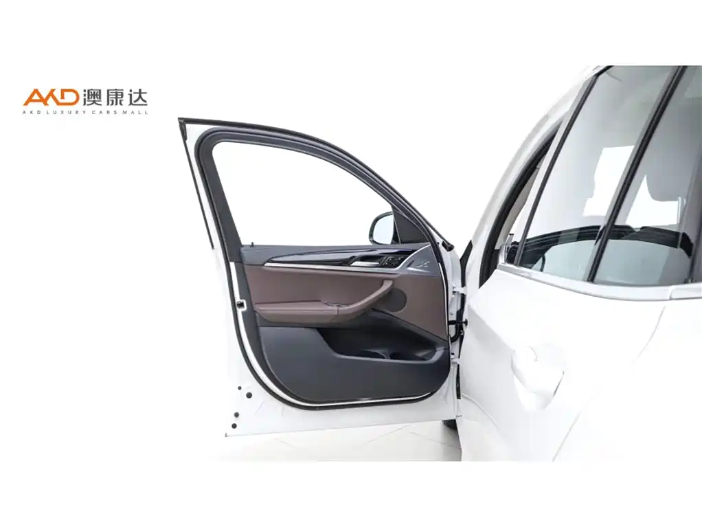 Photo 10 - BMW X3