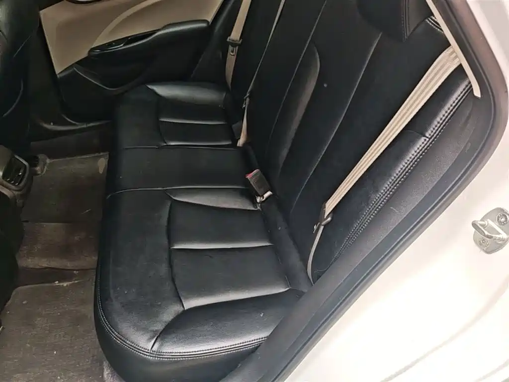 Buick Excelle 2021 Exemplar 1.5L Auto Progressive фото 17