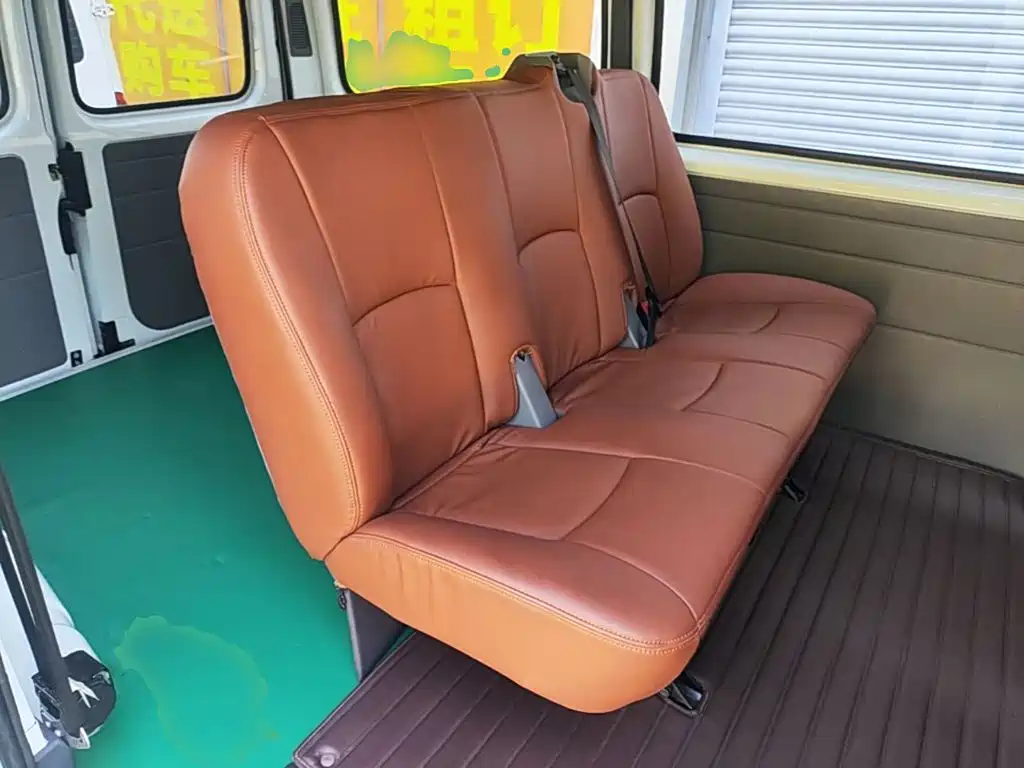 Jiangling Tesun 2018 2019 2.8T Commercial Short Wheelbase Medium Roof 6-Seater China VI JX493
