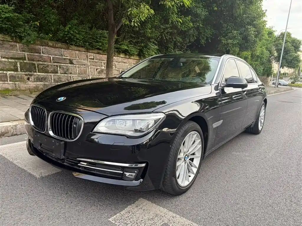 BMW 7 Series 2013 Model 740Li Luxury