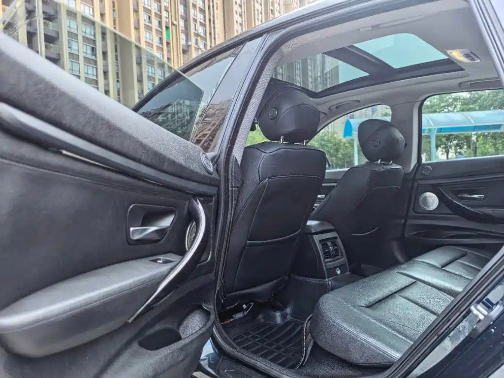 BMW 3 Series GT 2015 2014 320i Leading Edition