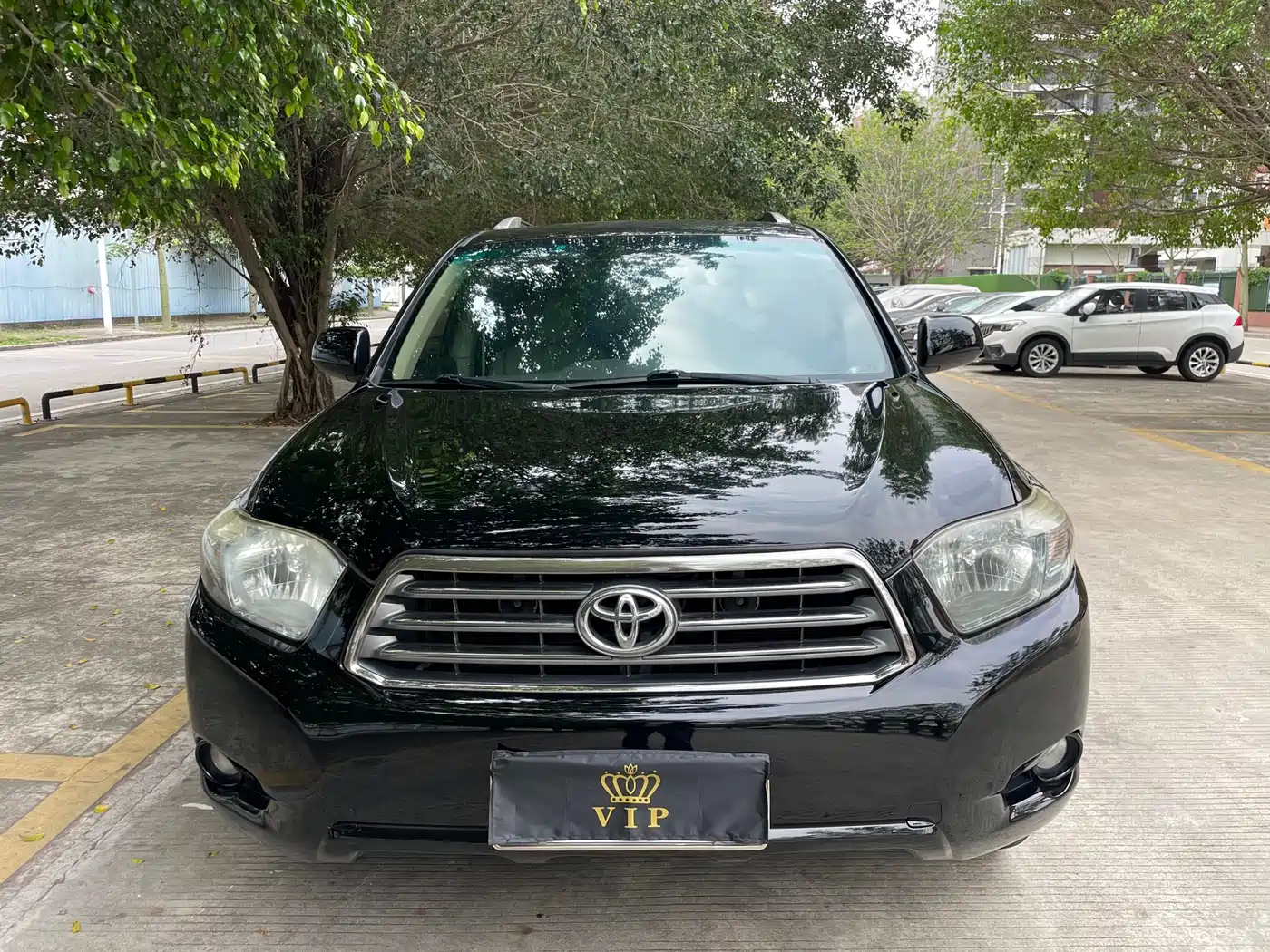 Toyota Highlander 2011 2.7L 2WD 7-seat Luxury фото 2