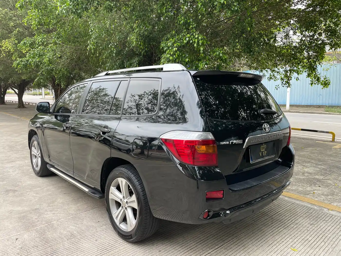 Toyota Highlander 2011 2.7L 2WD 7-seat Luxury фото 11