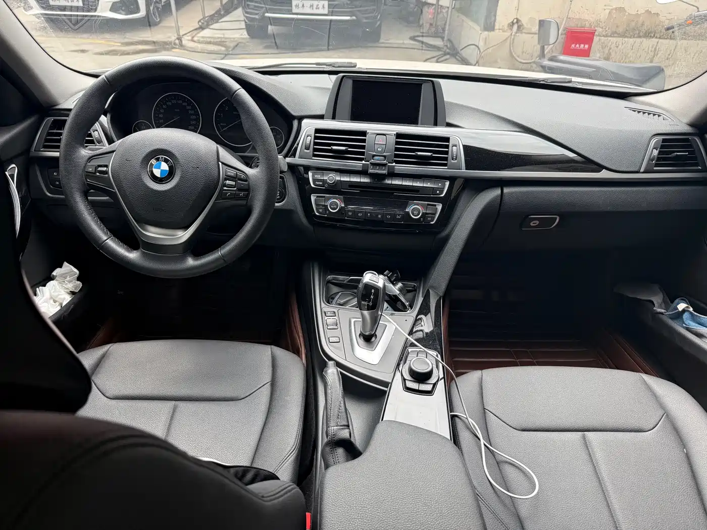 BMW 3 Series 2017 318Li Fashion фото 5