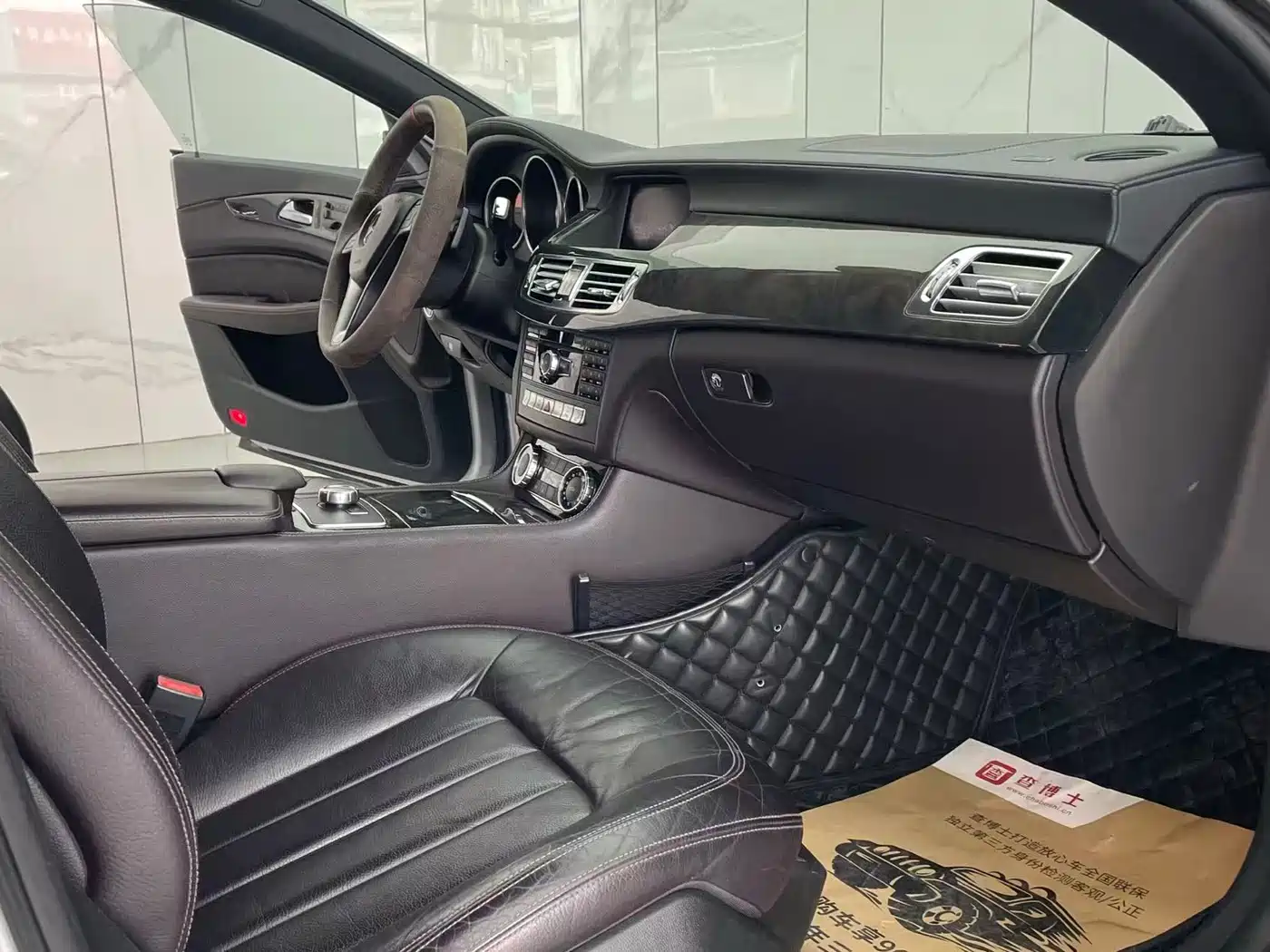 Mercedes-Benz CLS 2012 CLS 300 CGI фото 16
