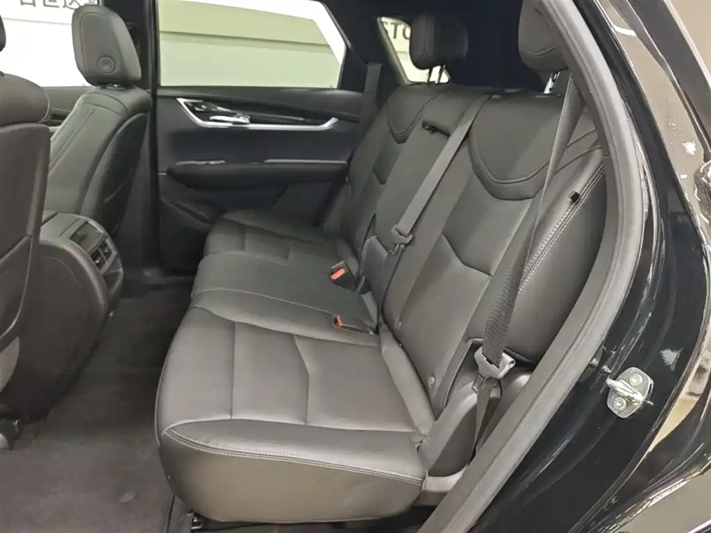 Cadillac XT5 2022 2.0T 2WD Luxury фото 17