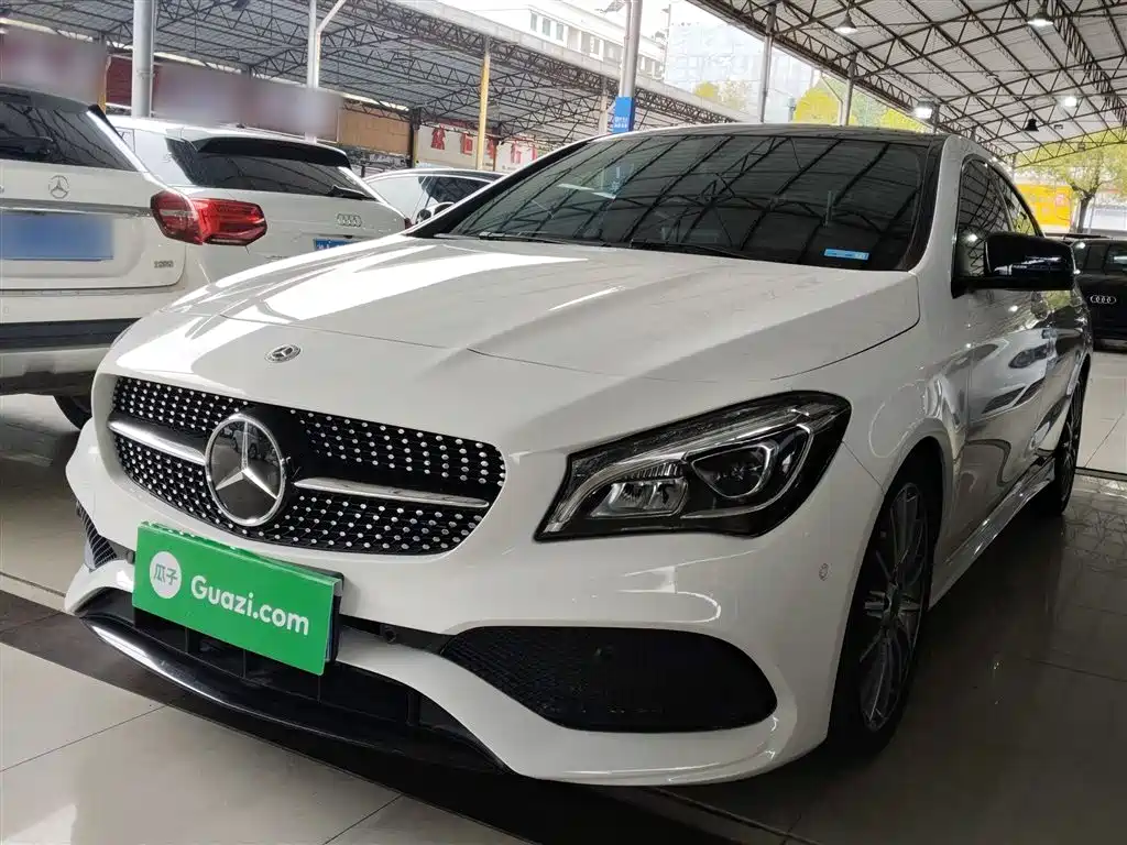 Mercedes-Benz CLA (Import) 2018 CLA 220 4MATIC фото 2