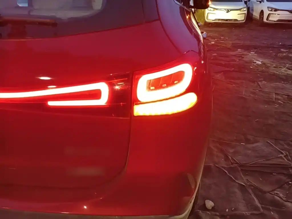 Mercedes-Benz EQA 2022 2022 EQA 300 4MATIC Launch Special Edition