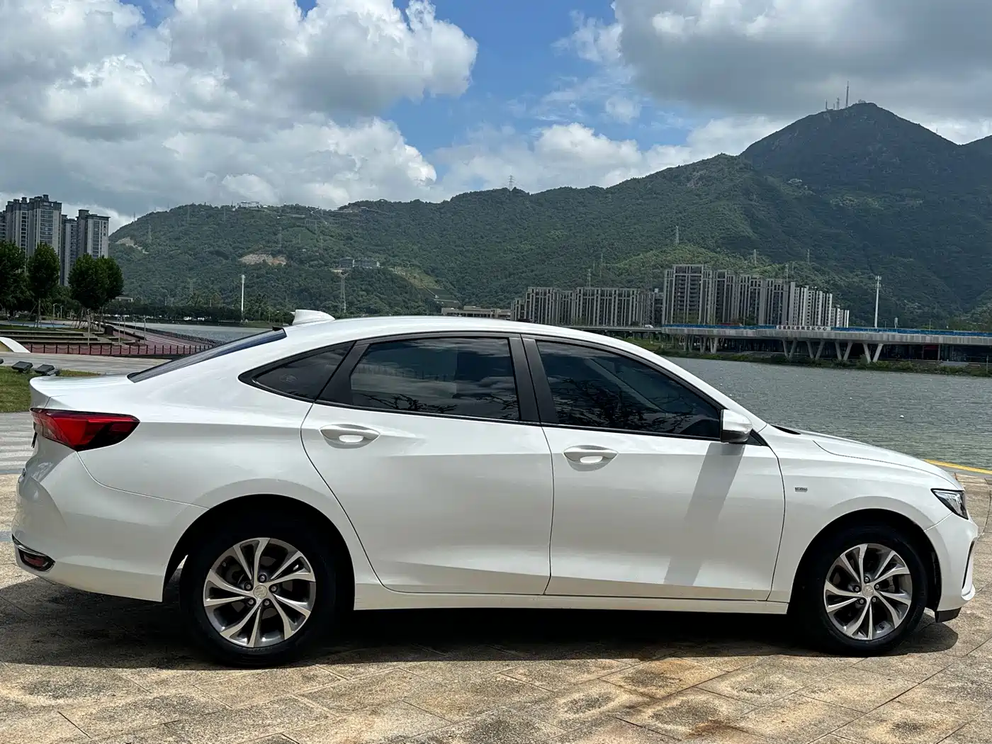 Фото 5 - Buick Verano