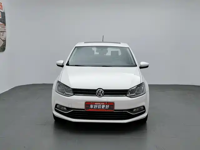 Volkswagen Polo 2016 1.6L Automatic Comfort — фото 3