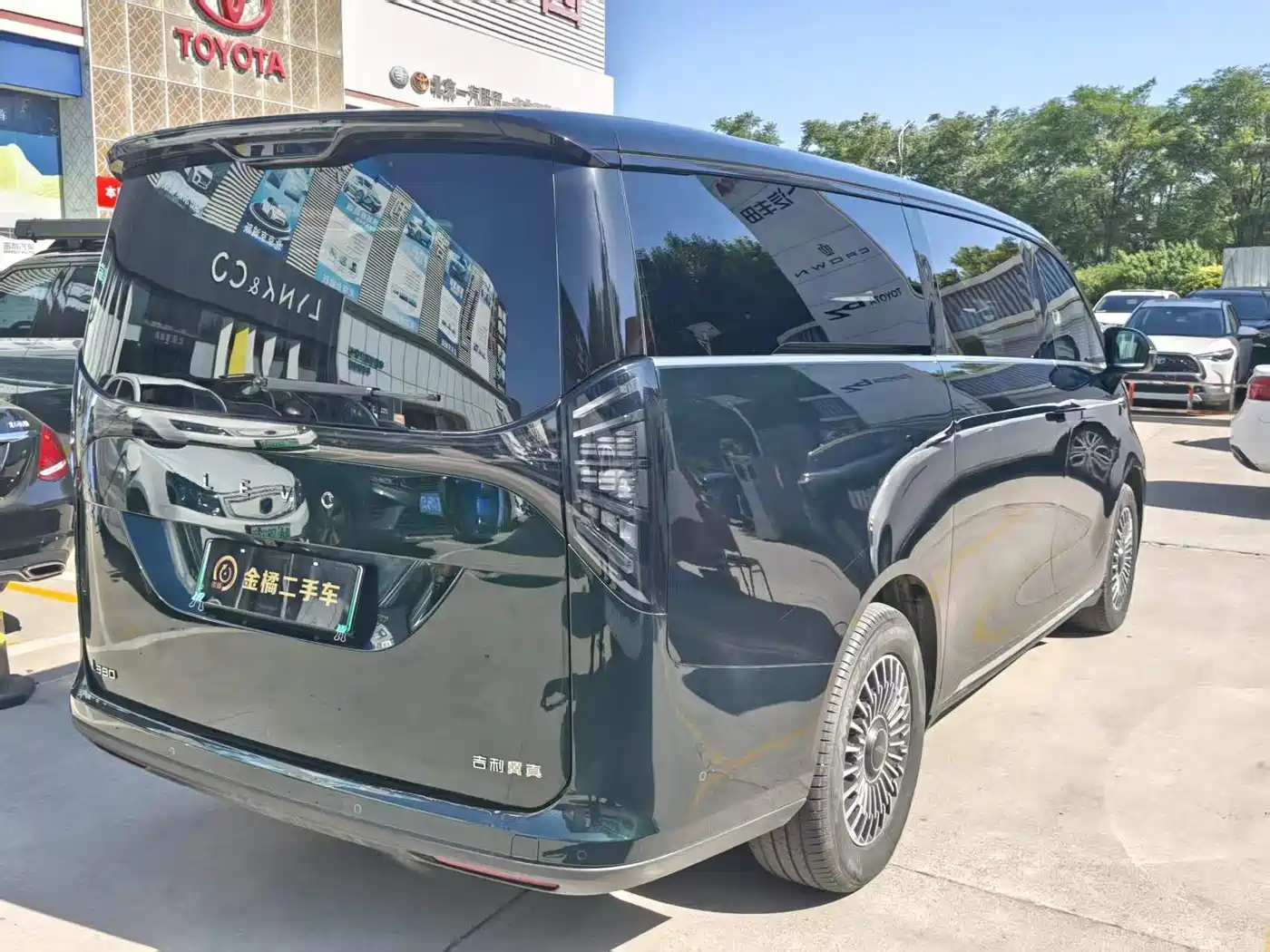 Geely Galaxy Yizhen L380 2025 Model 805km Flagship Edition AWD фото 3