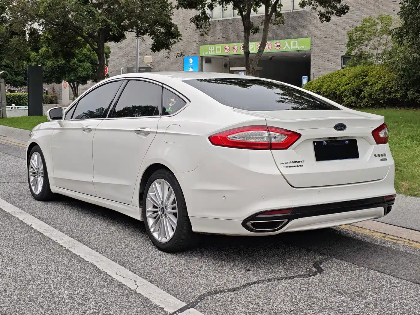 Фото 6 - Ford Mondeo