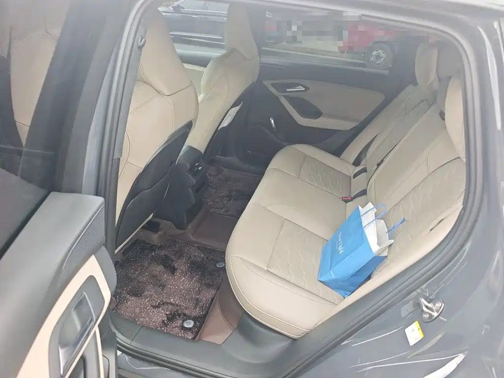 Audi Q6L e-tron 2026 2025 Model Pioneer Edition