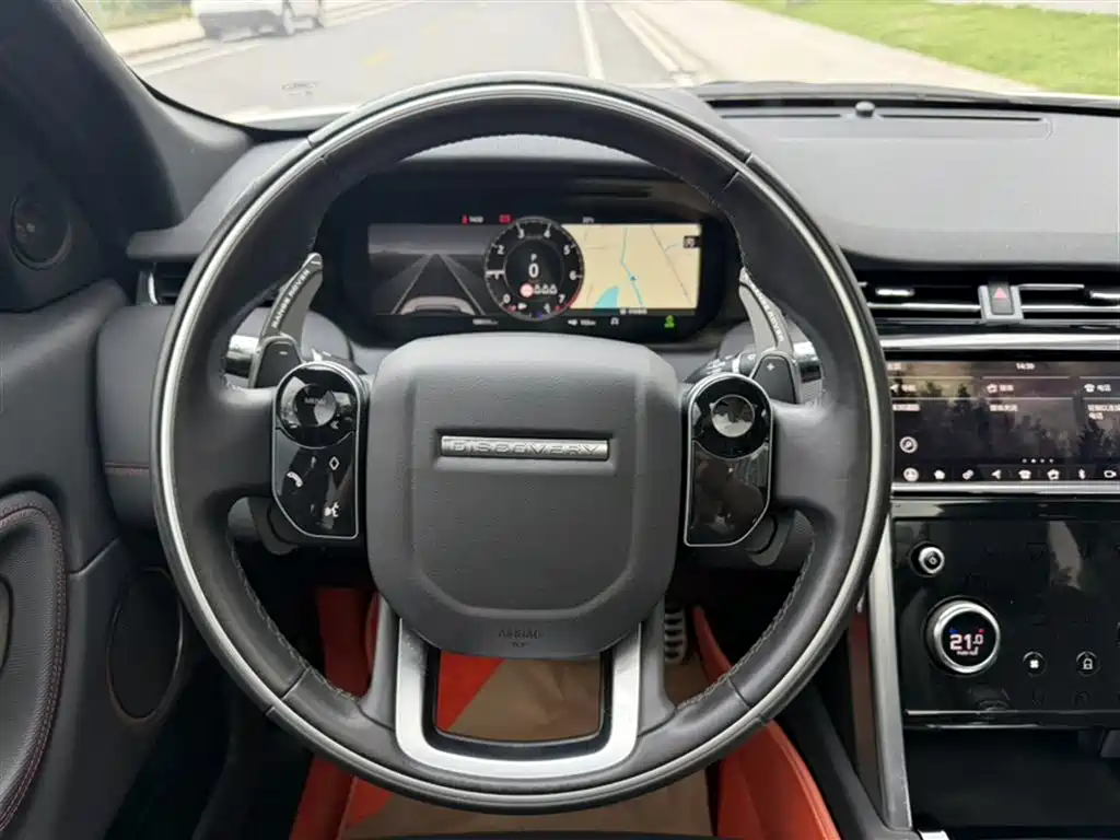 Land Rover Discovery Sport 2021 249PS R-Dynamic SE Performance Technology Edition 5-seater фото 3