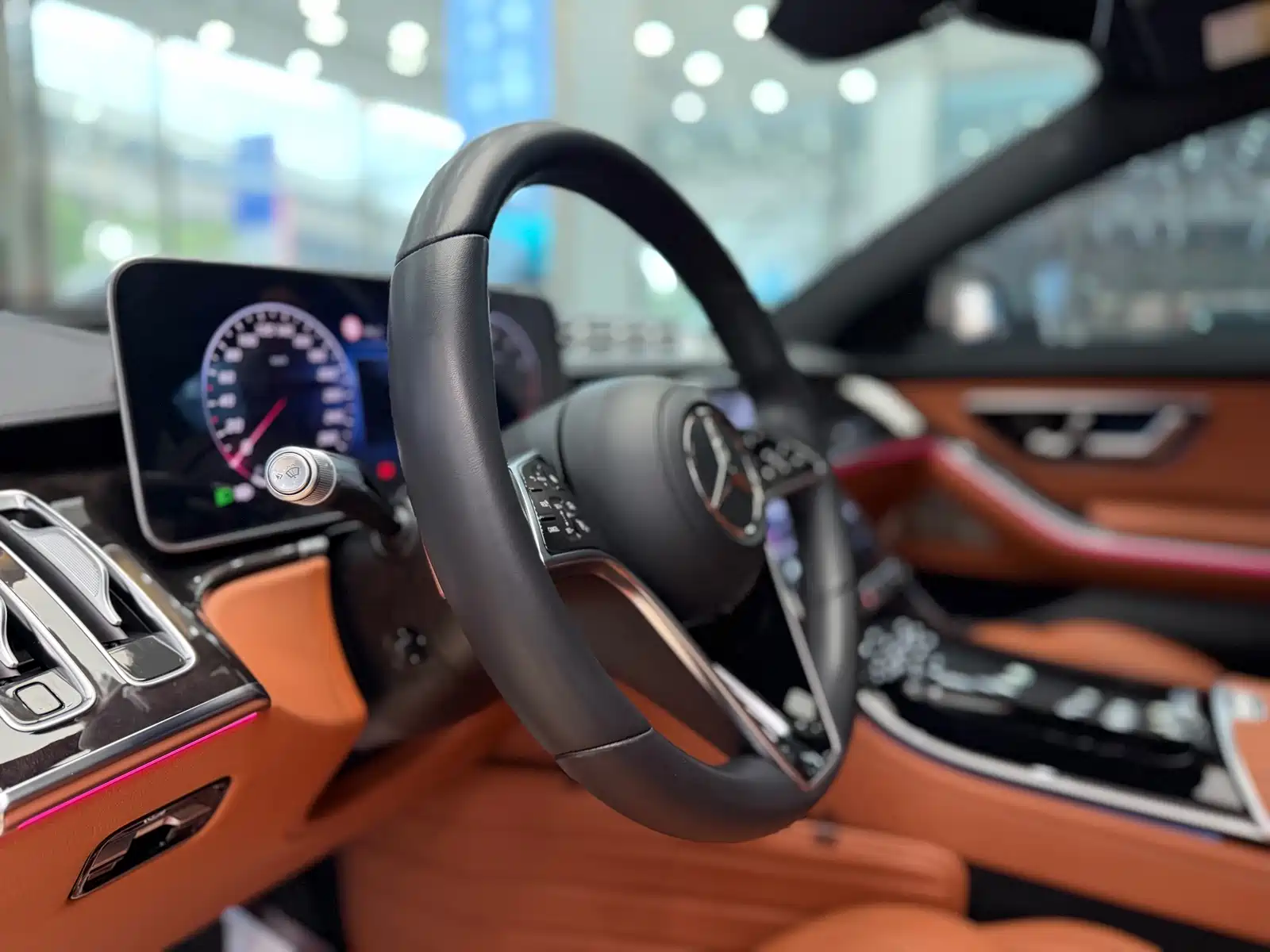 صورة 16 - Mercedes-Benz S-Class