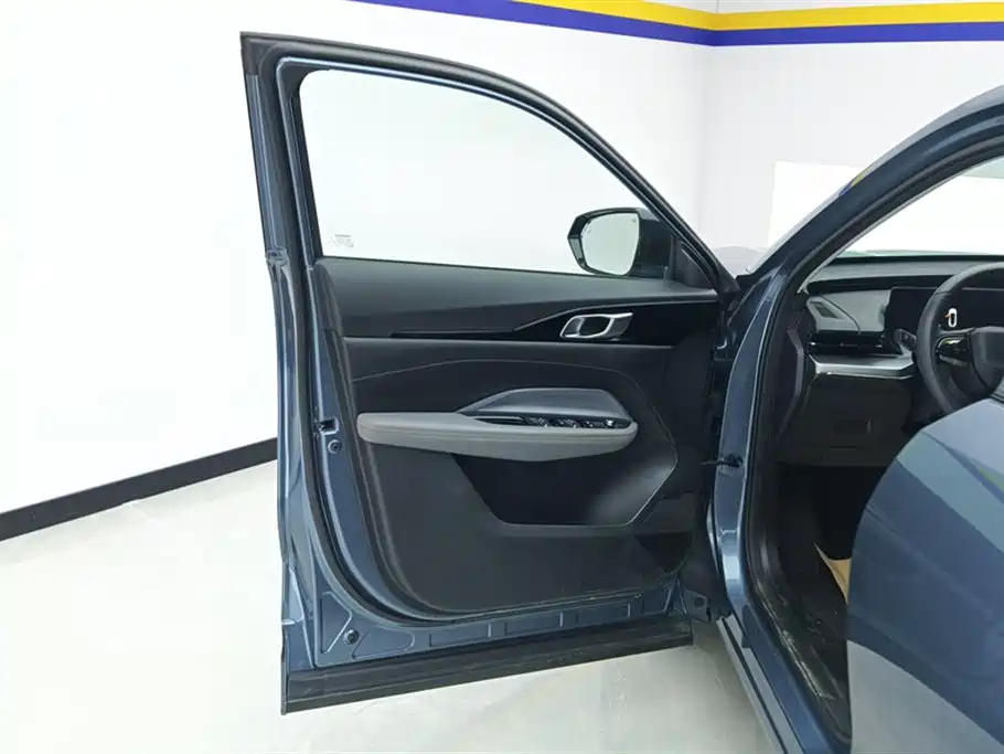 CHANGAN CHANGAN AUCHAN Z6