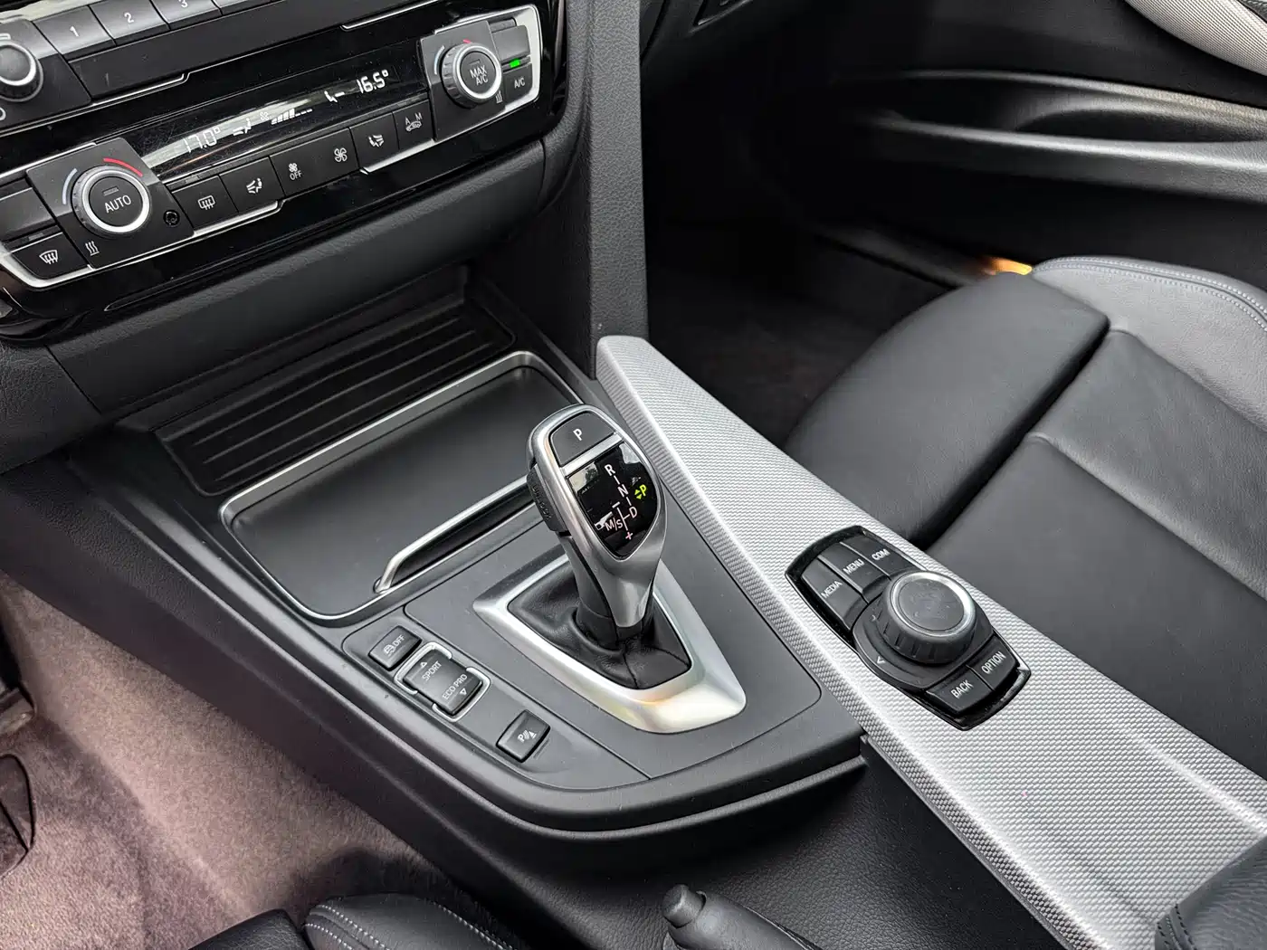 BMW 3 Series 2018 320i M Sport Package фото 10