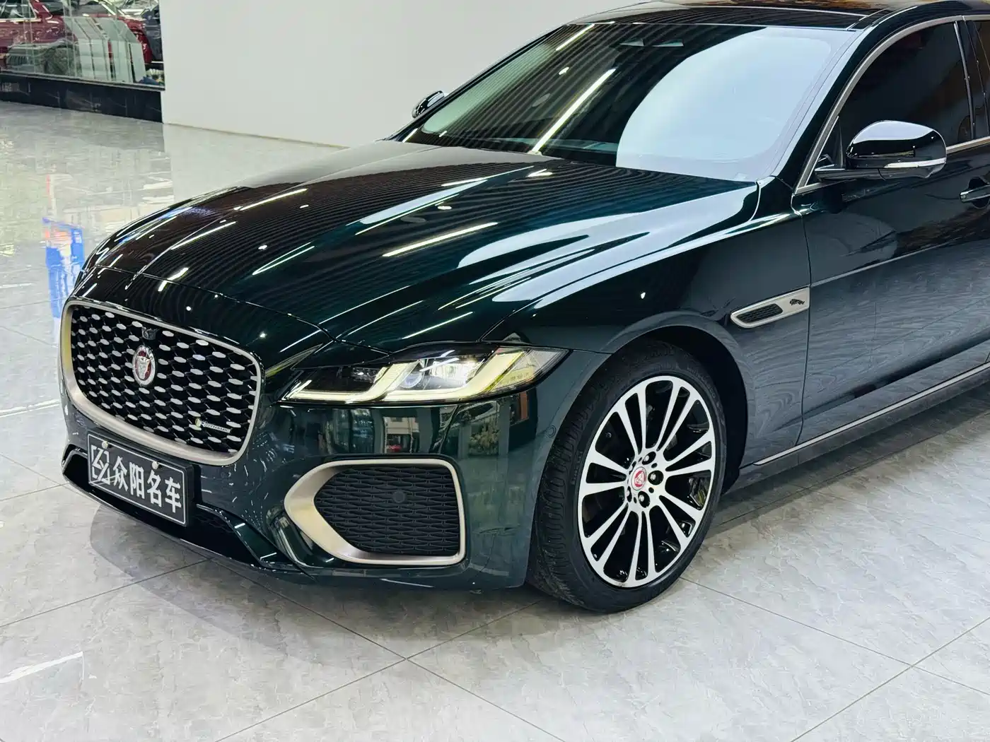 Jaguar XFL 2025 2024 2.0T P250 2WD Premium Luxury