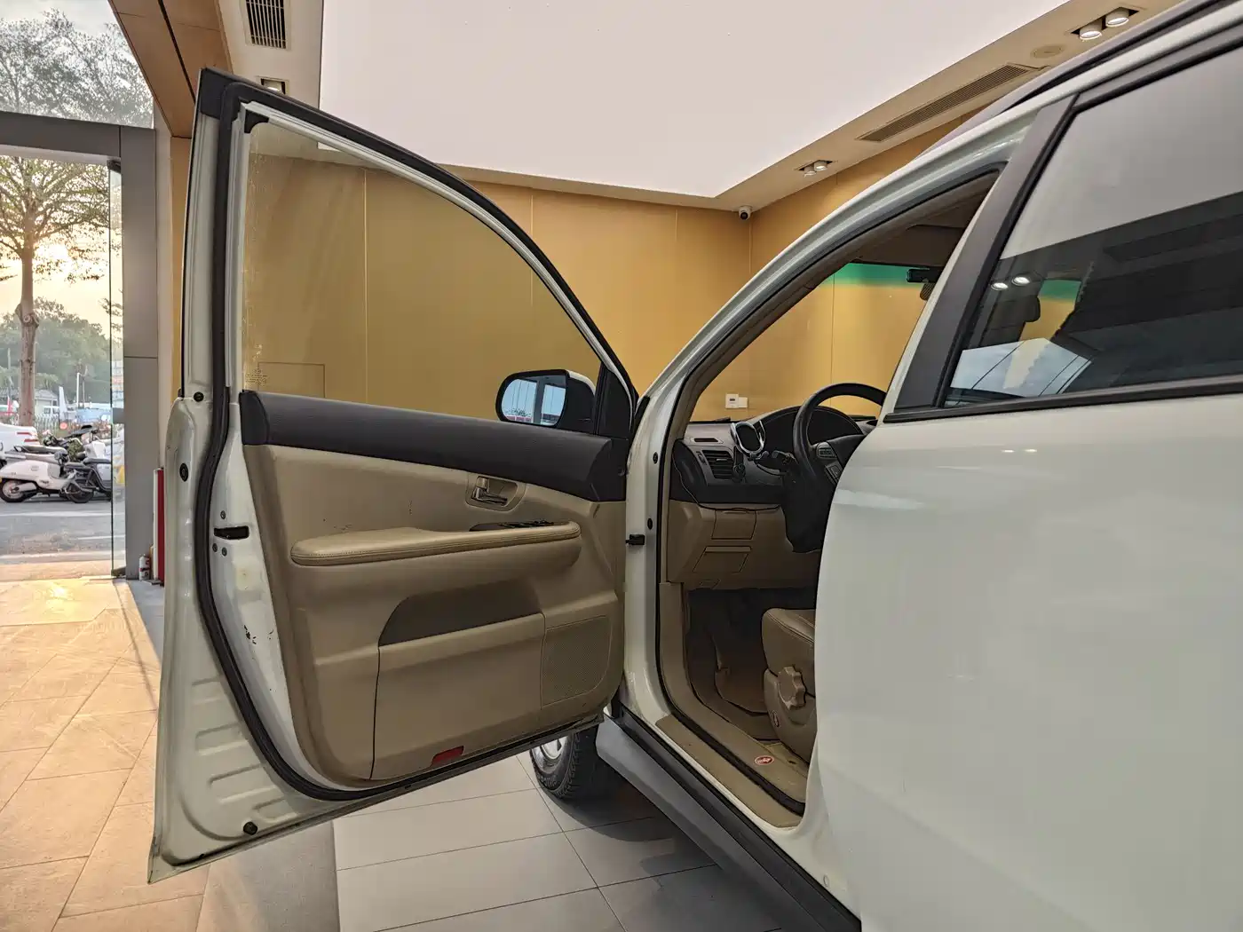 BYD S6 2012 2.0L Manual Premium фото 7