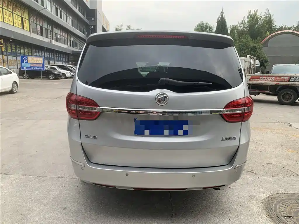 Buick GL8 2014 2.4L CT Luxury Business Comfort фото 5