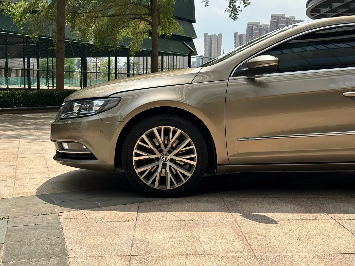 Volkswagen FAW-Volkswagen CC 2015 1.8TSI Luxury фото 5
