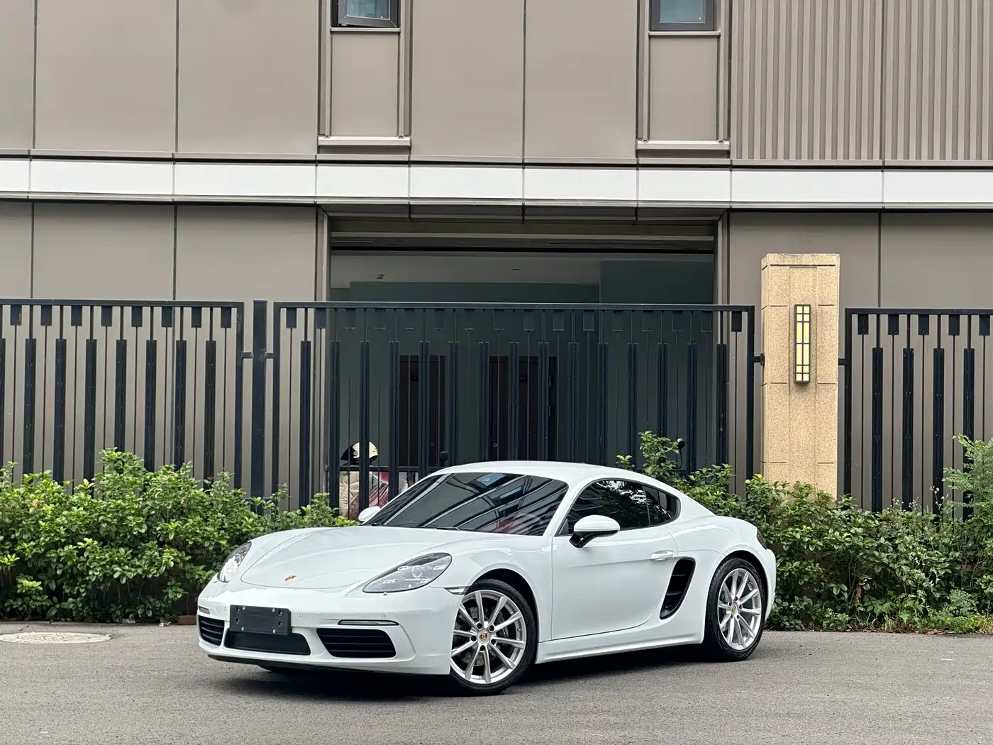 Porsche 718 2018 Cayman 2.0T