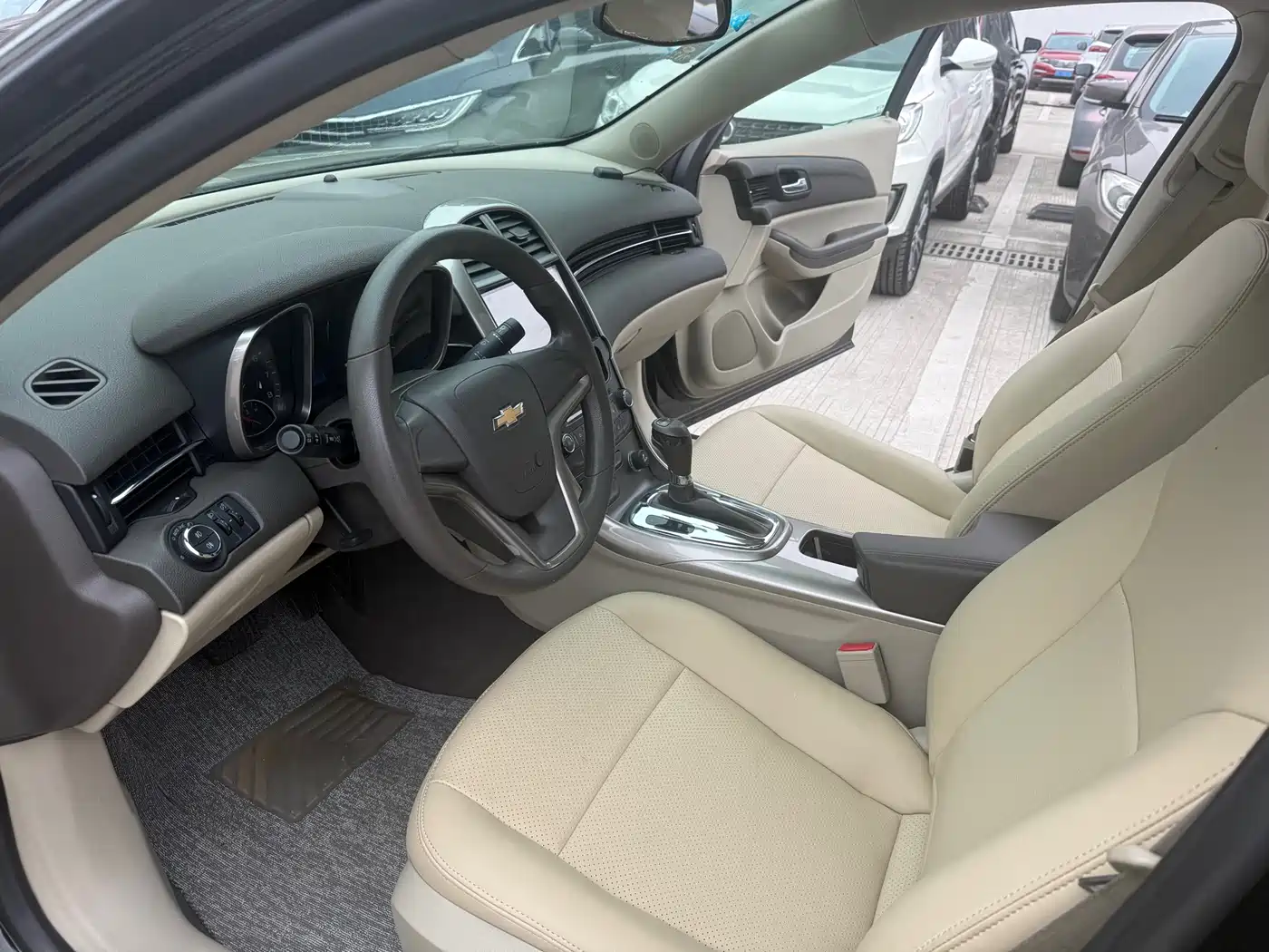 Chevrolet Malibu 2013 2.0L Automatic Comfort фото 7