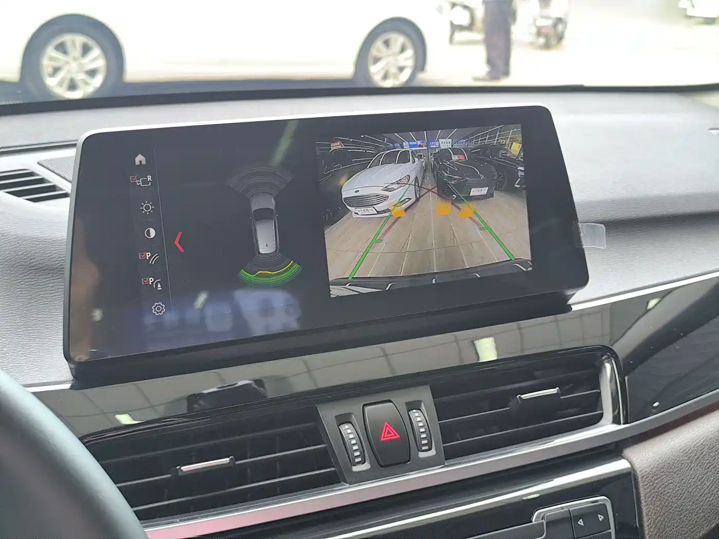 BMW X1 2022 sDrive25Li Leading фото 12